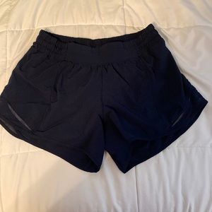 Lululemon Hotty Hot Low Rise 4” Navy Blue Size 8